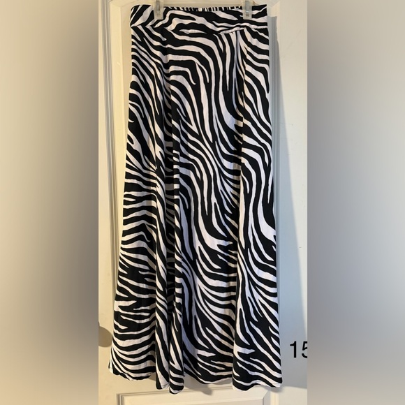 Bobbie Brooks Black and White Zebra Maxi Skirt - Picture 2 of 7